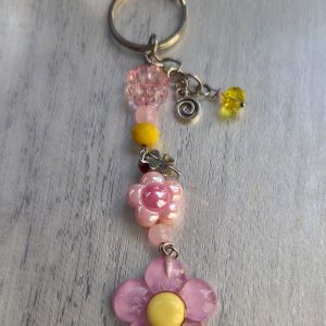 Handcrafted Petal Pop Floral Keychain – Colorful Bag & Key Accessory