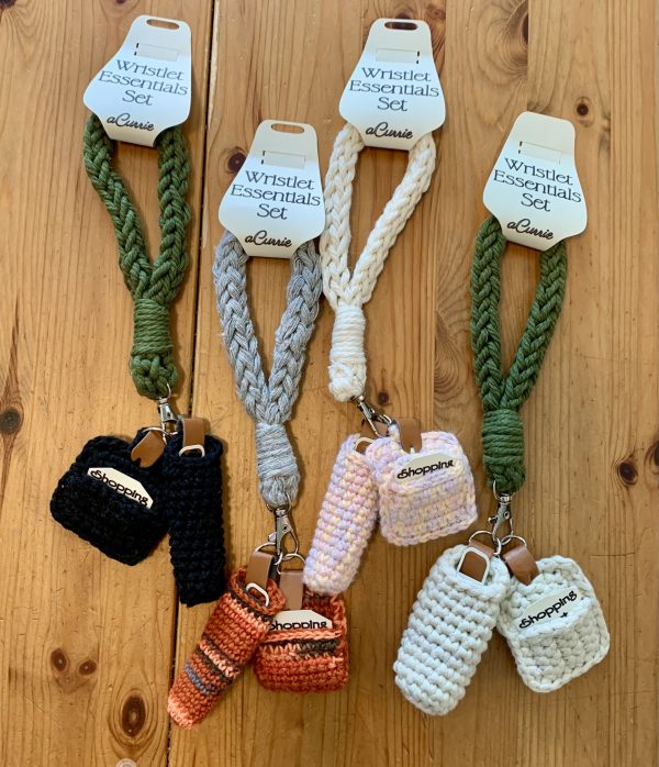 Wristlet Essentials Set