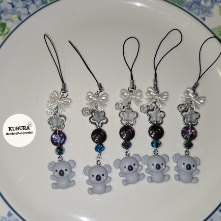 Cute Koala & Pearly Bow Phone Charm – Whimsical Y2K Accessory