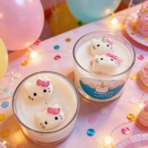 Strawberry Cute Kitty Candle, 140 g / 5 oz
