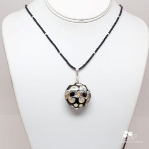 Black and Ivory Pinwheel Necklace