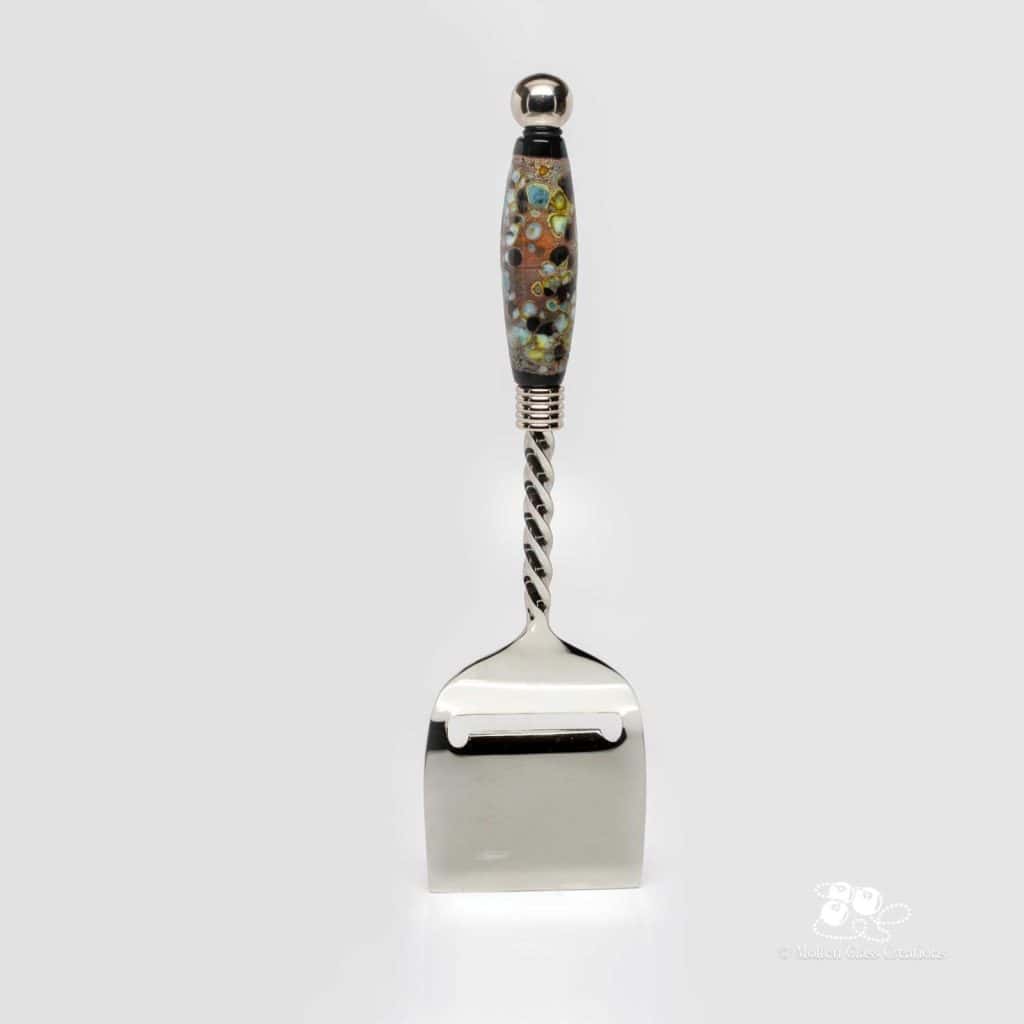 cropped-cheese-planer-multicolour-handle-bead-896559